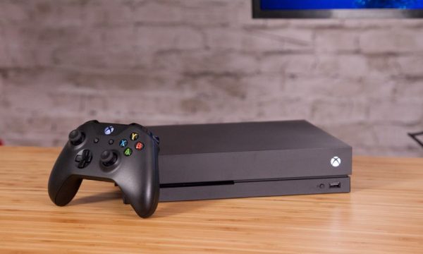 Xbox One X console 1 TB - Slika 3