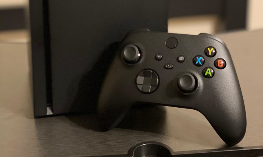 Xbox Series X 1TB račun i jamstvo do 20.07.2028+ dodatni kontroler+ baterija - Slika 2